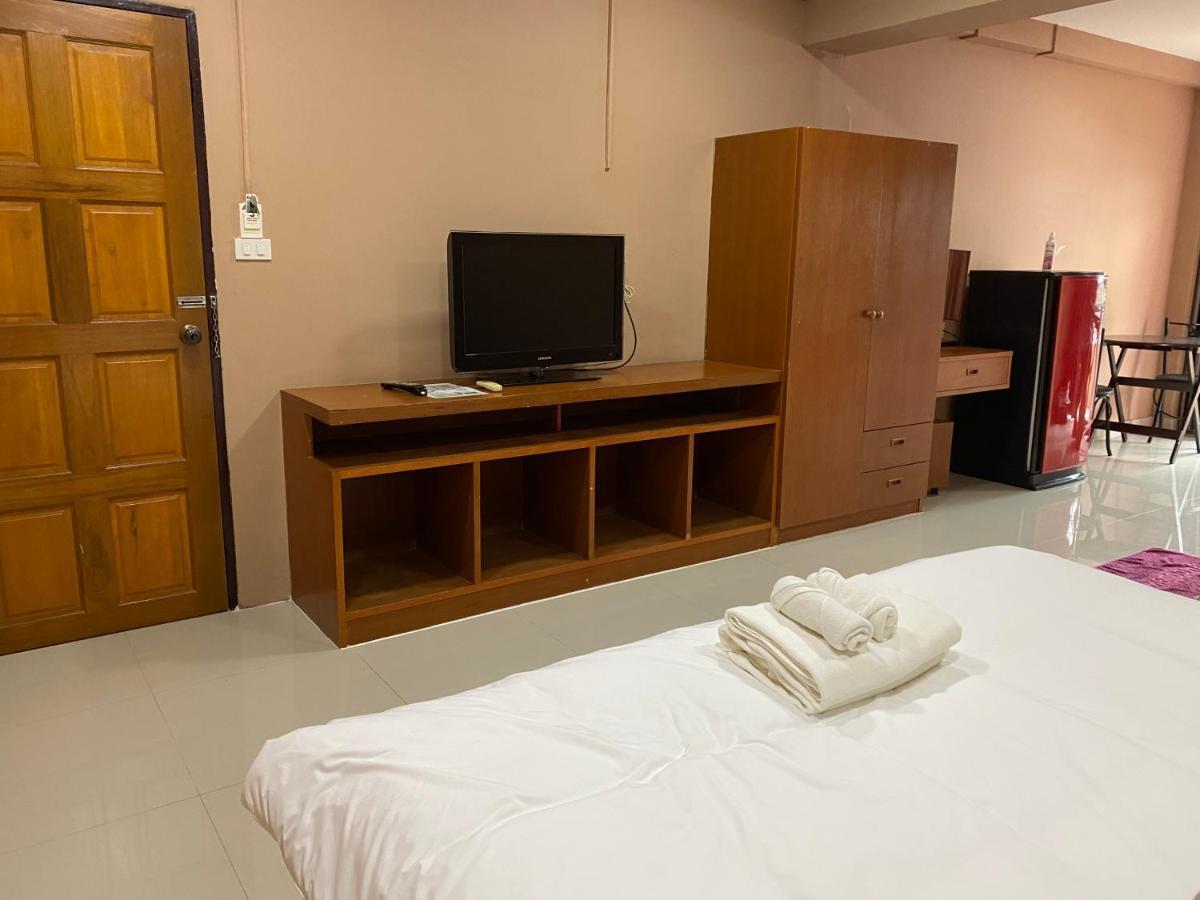 Hug Me Guesthouse Pattaya Dış mekan fotoğraf