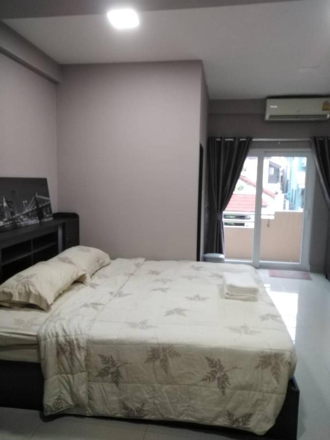 Hug Me Guesthouse Pattaya Dış mekan fotoğraf